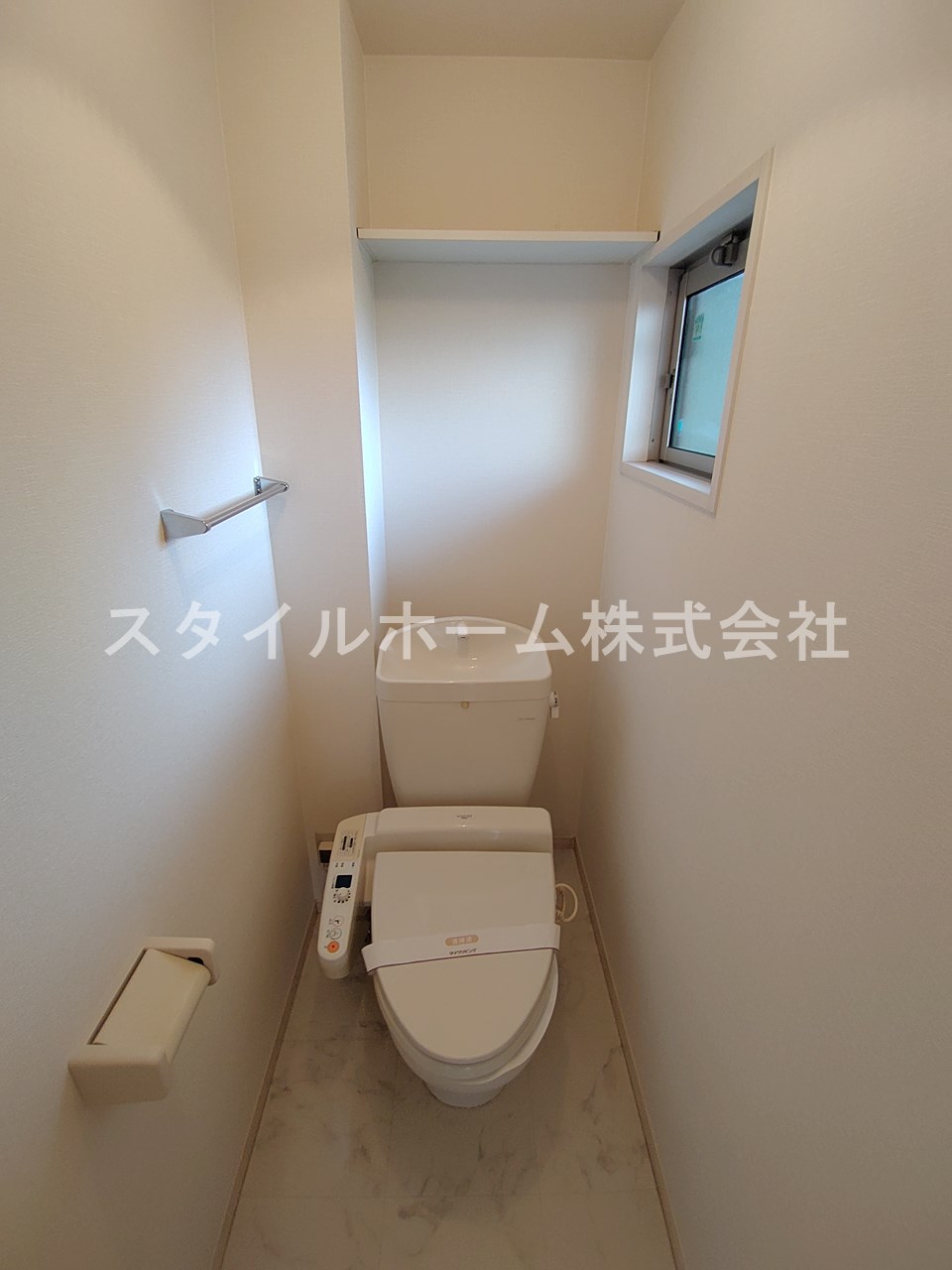 トイレ　別部屋写真です。