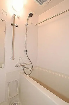 バス・シャワールーム　別部屋の画像を使用しております。