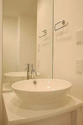 洗面設備　別部屋の画像を使用しております。