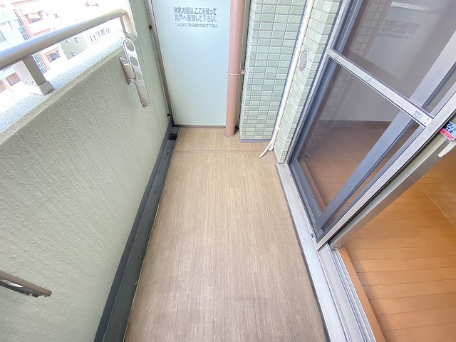 バルコニー　外からの目が気にならないバルコニーで洗濯物が干せます