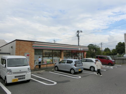 コンビニ　セブンイレブン 名古屋平和が丘南店（コンビニ）まで1088m