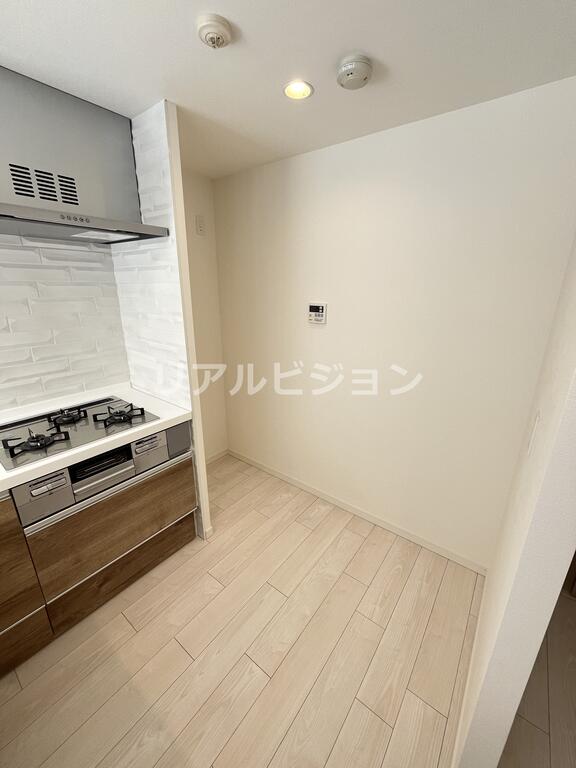 キッチン　別部屋参考写真です。