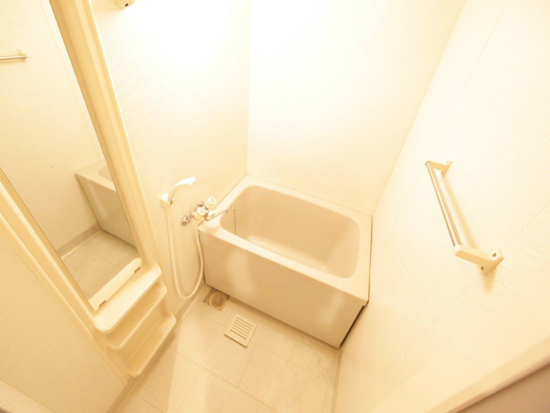 バス・シャワールーム　バスルーム　バス・トイレ別