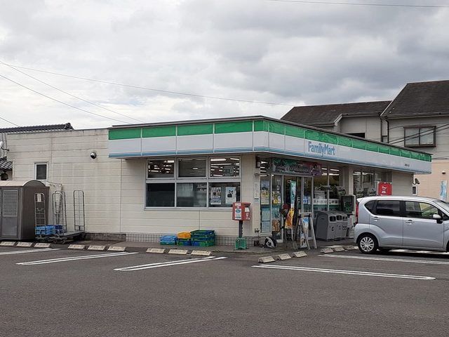 コンビニ　ファミリーマート轟公園入口店（コンビニ）まで1100m