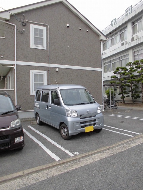 駐車場　駐車場