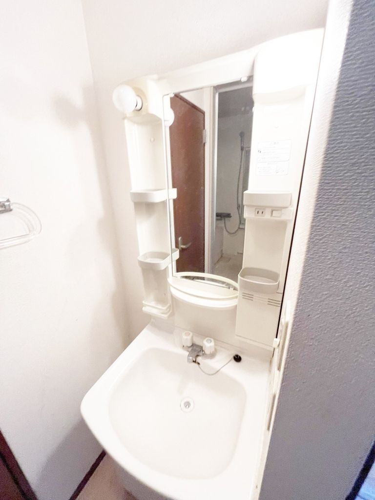 洗面設備　※別部屋参考写真※