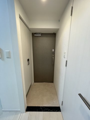 玄関　同間取り他部屋を表示しています