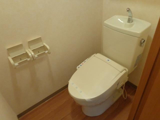 トイレ　シャワー付トイレ