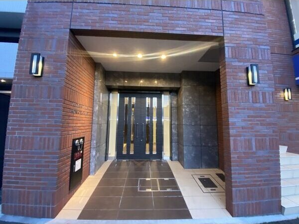 エントランス　名古屋で一番初期費用の安い賃貸専門の不動産会社です(^^)