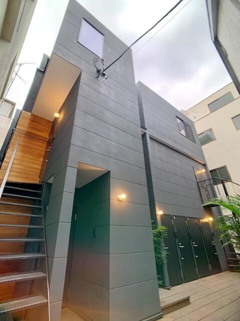 建物外観　?