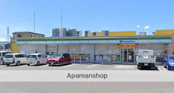 コンビニ　ファミリーマート岡山北長瀬店（コンビニ）まで800m