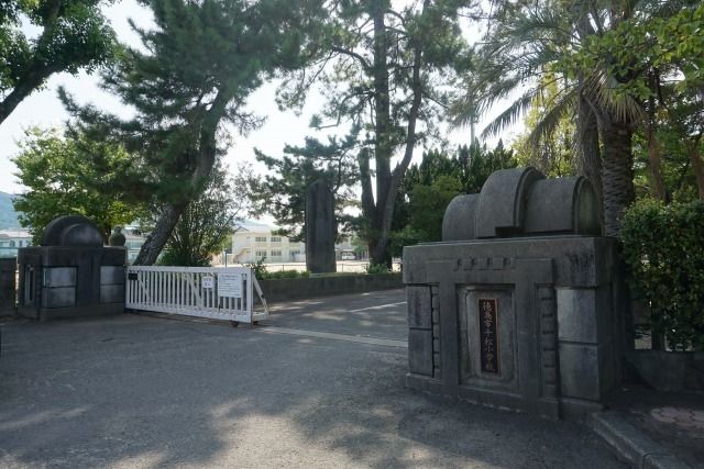 小学校　千松小学校（小学校）まで800m