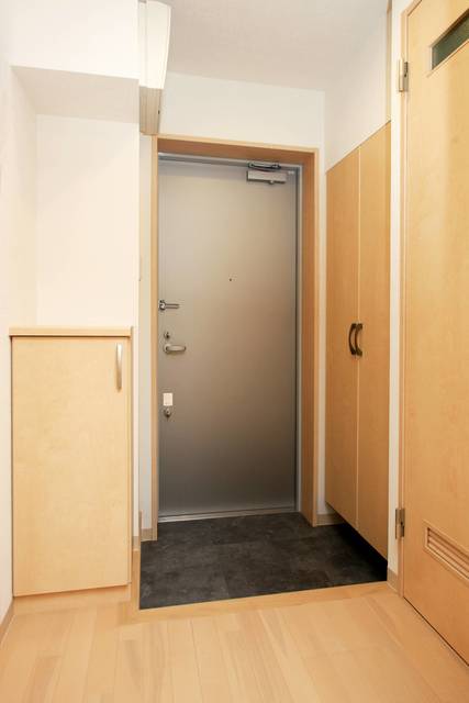 玄関　弊社は都内全域の物件をご紹介可能です！