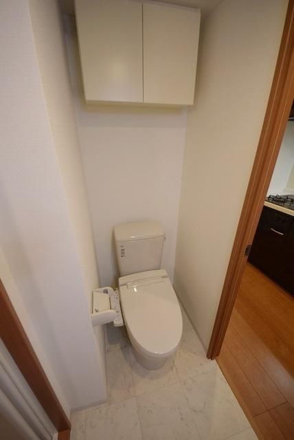 トイレ　※他部屋参考画像