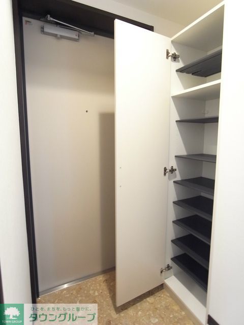 玄関　収納