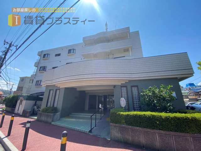建物外観　管理の行き届いたファミリーマンション。