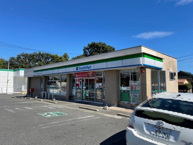 コンビニ　ファミリーマートいなべ大安いしぐれ店（コンビニ）まで1076m