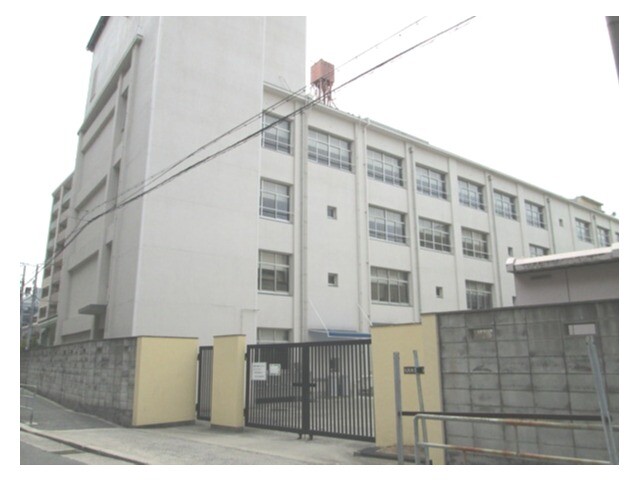 中学校　大阪市立東三国中学校（中学校）まで350m