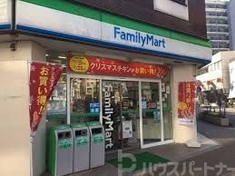 コンビニ　ファミリーマート松戸本町店（コンビニ）まで90m