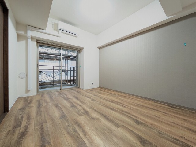 居室・リビング　※別部屋参考写真です。
