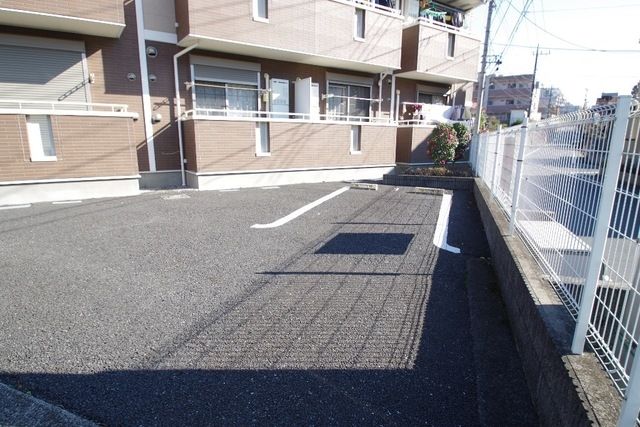 駐車場　★お部屋探しはタウンハウジング稲田堤店まで★