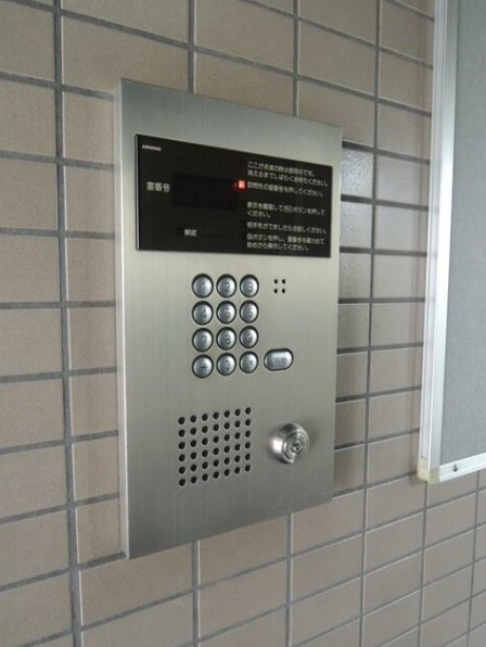 セキュリティ　オートロック完備。