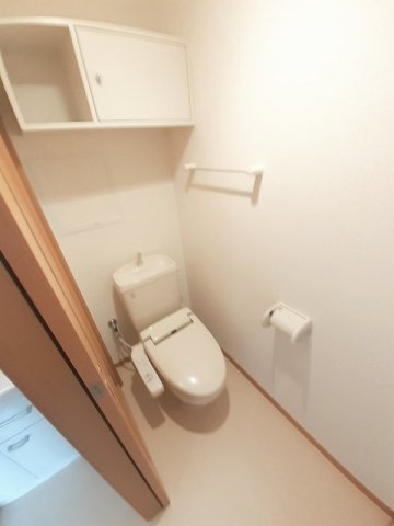 トイレ　シンプルで使いやすいトイレです