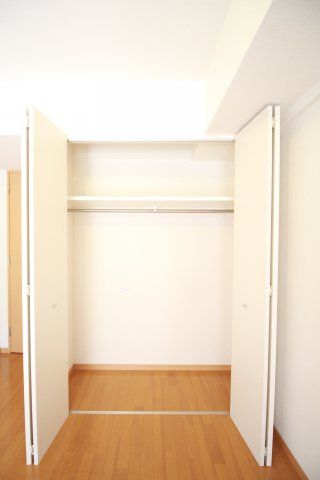 収納　ドゥーエ巣鴨　豊島区巣鴨3