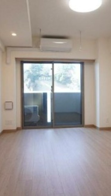 居室・リビング　同施工参考写真