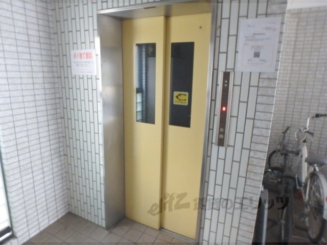 その他　エレベーター