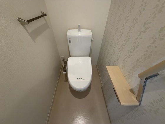トイレ　※別部屋の写真です