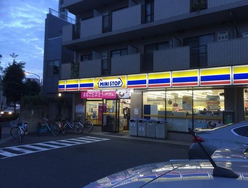 コンビニ　ミニストップ 杉並成田西店（コンビニ）まで1068m