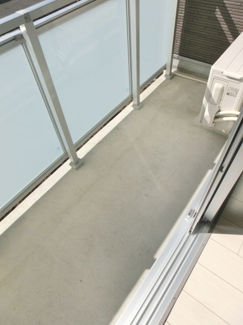バルコニー　バルコニーはこちら