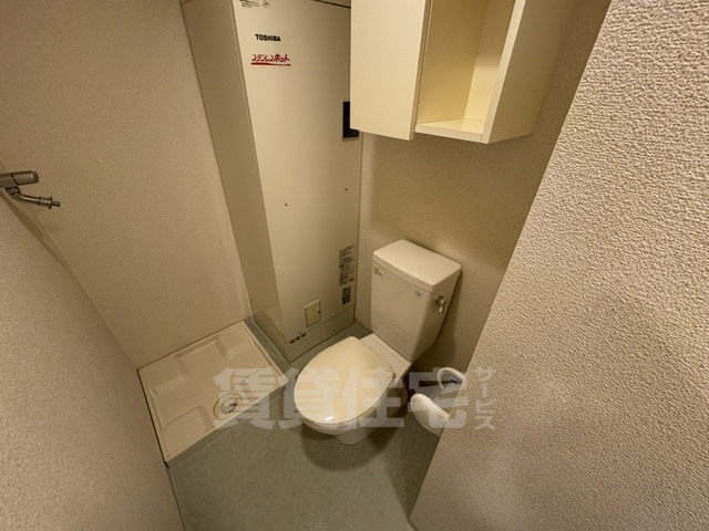 ＪＲ東海道本線 六甲道駅 徒歩6分 9階建 築23年のトイレ写真