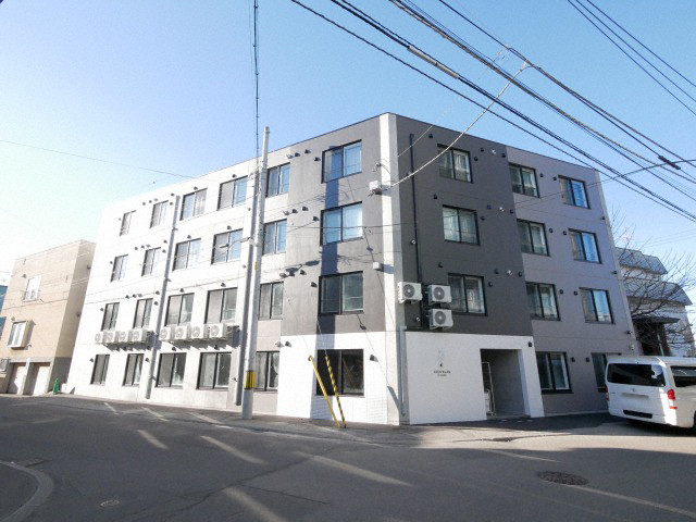 建物外観　☆地下鉄東豊線【美園駅】まで徒歩3分！