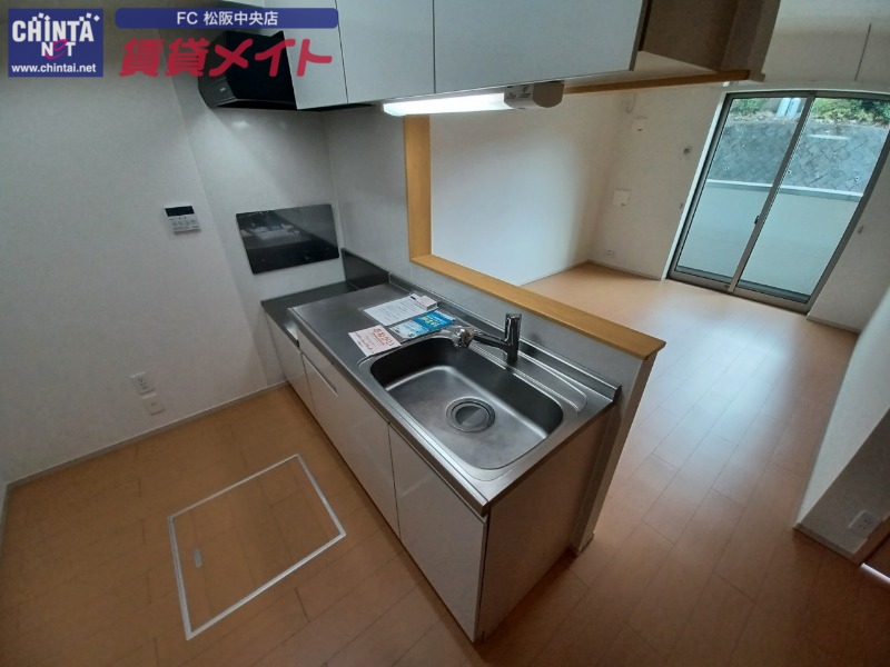 キッチン　同型参考写真