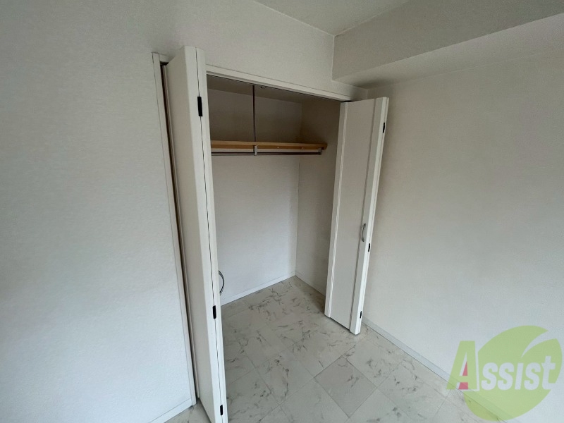 収納　寝室の収納です。部屋がすっきり片付きます。