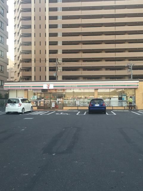 コンビニ　セブンイレブン上尾上町1丁目店（コンビニ）まで635m