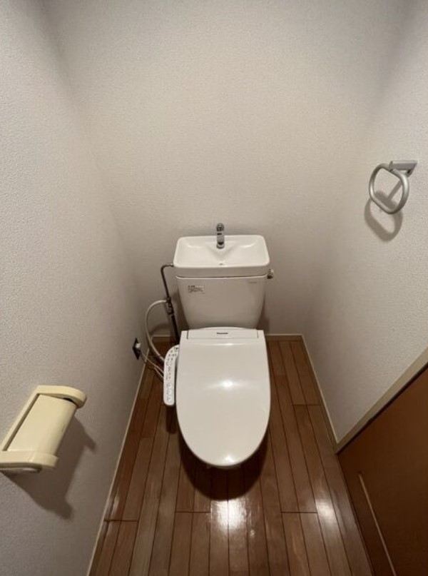 トイレ　※このお写真は別のお部屋のお写真です。現状優先