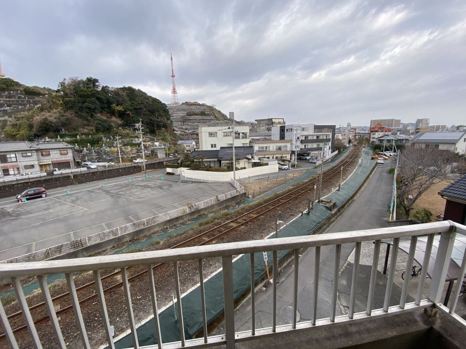 バルコニー　西北向きのお部屋です