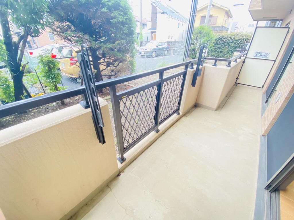 バルコニー　同一建物内102号室内装写真転載