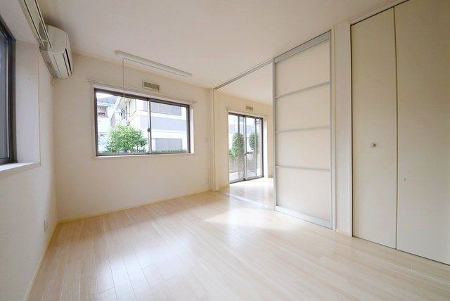 その他部屋・スペース　★日当たりの良いリビングです★