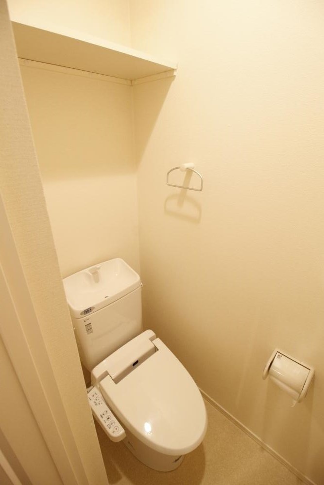 トイレ　別のお部屋の写真です