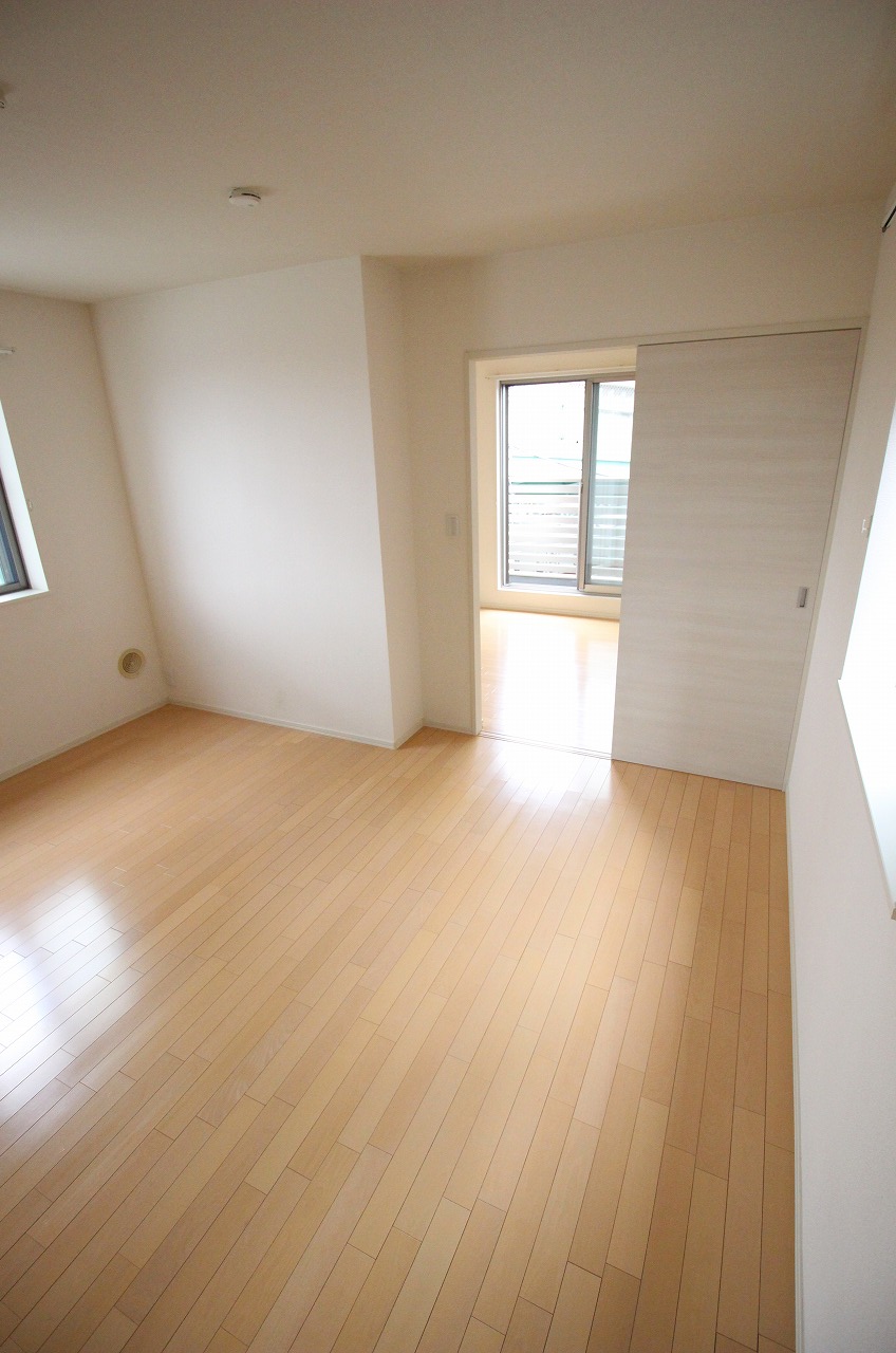 居室・リビング　別のお部屋の写真です