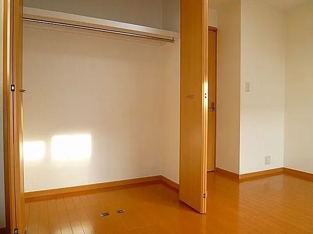 収納　寝室のクローゼット収納