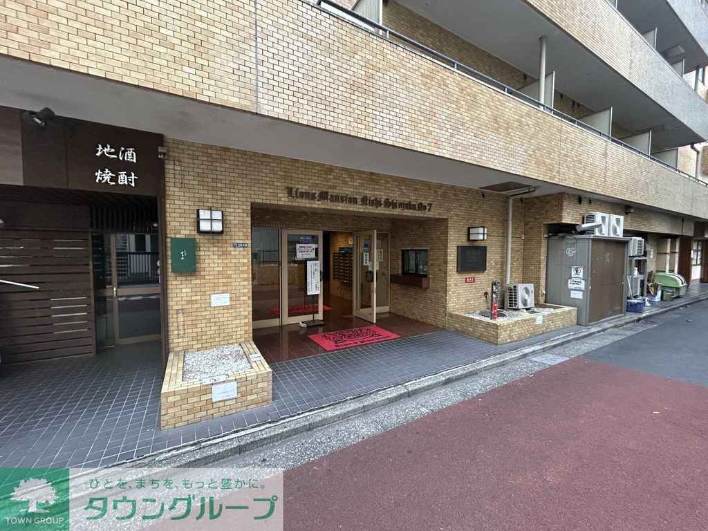 エントランス　エントランス