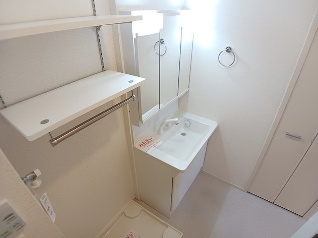 洗面設備　使いやすい洗面所です