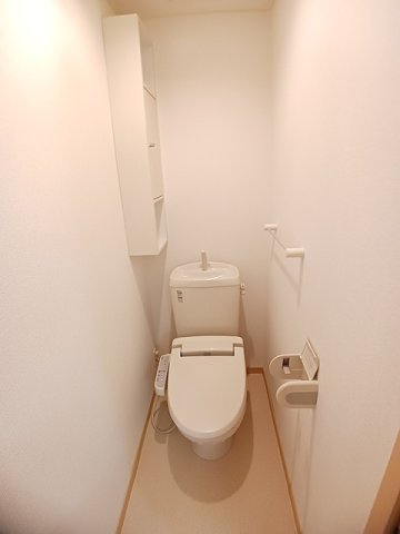 トイレ　ゆったりとした空間のトイレです
