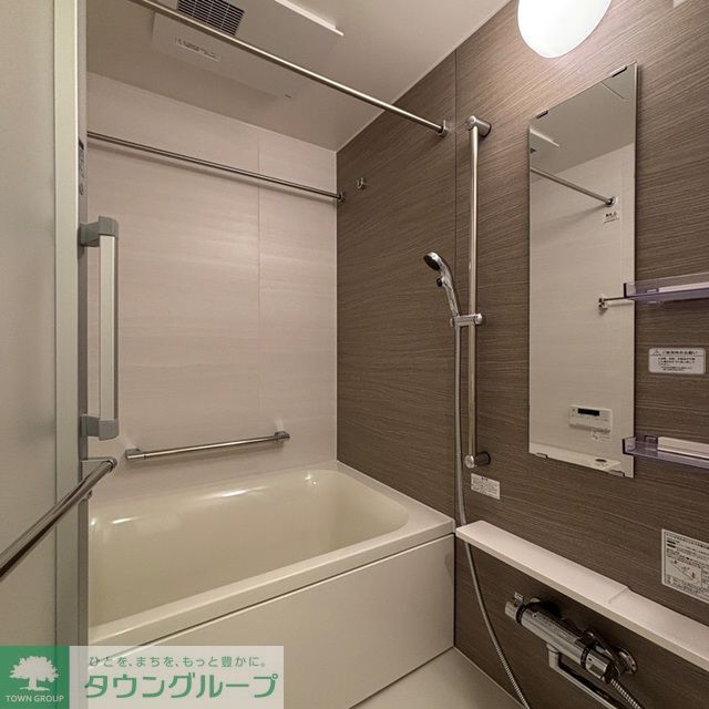 バス・シャワールーム　※写真は同タイプ住戸です。