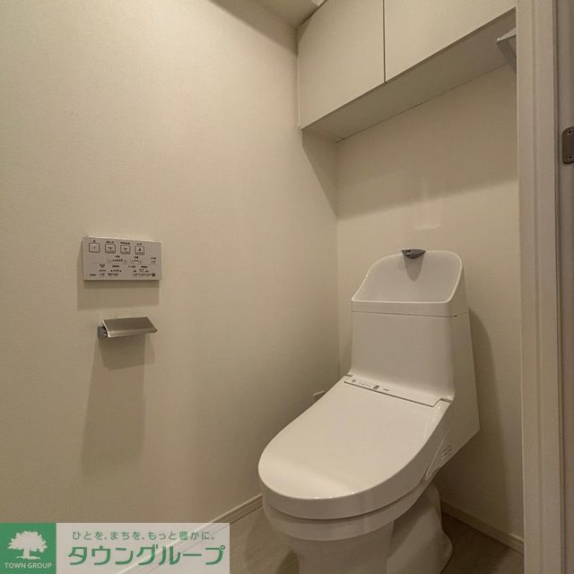 トイレ　※写真は同タイプ住戸です。